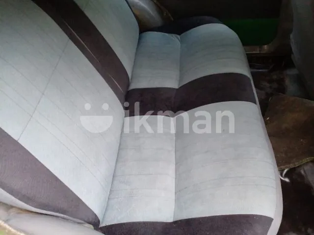 Nissan B11 1986 photo 4