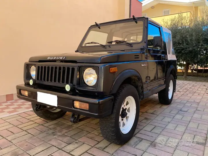 Suzuki Samurai