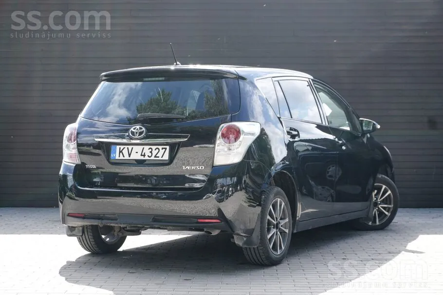 Toyota Verso 2014 photo 3