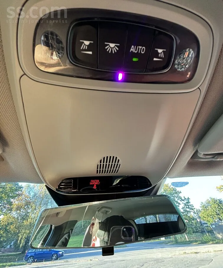 Volvo V40 2013 photo 3