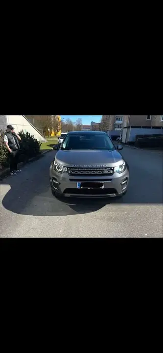 Land Rover Discovery Sport 2016 photo 2