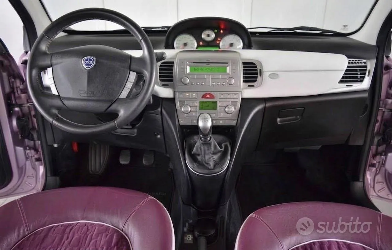 Lancia Ypsilon 2010 photo 4