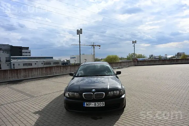 BMW 318 2002 photo 5