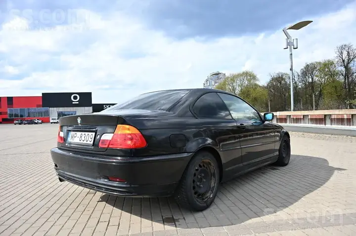 BMW 318 2002 photo 4
