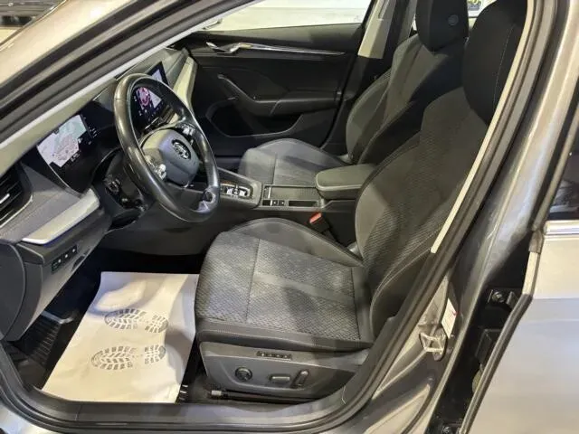 Skoda Octavia 2023 photo 3