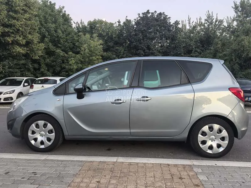 Opel Meriva 2010 photo 4