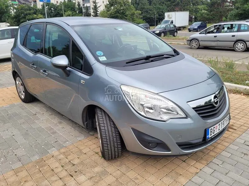 Opel Meriva 2010 photo 2