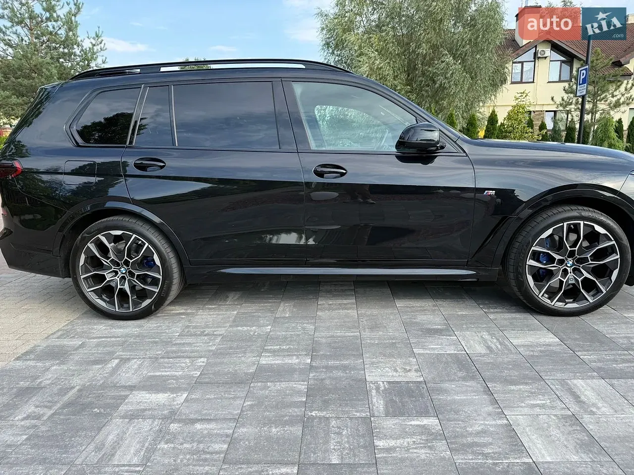 BMW X7 2025 photo 4