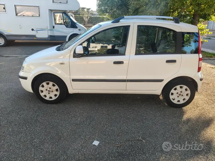 Fiat Panda 2010 photo 4
