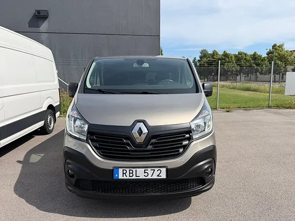Renault Trafic 2016 photo 2