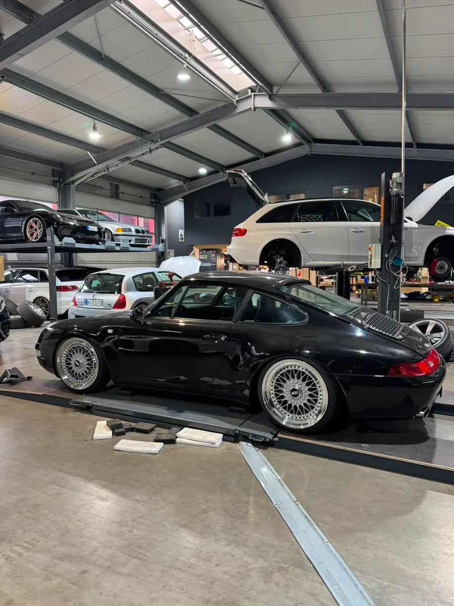 Porsche 911 1994 photo 2