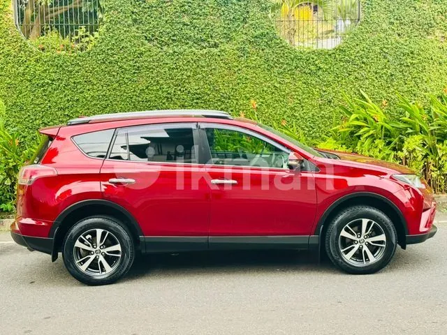 Toyota Rav4 2017 photo 4