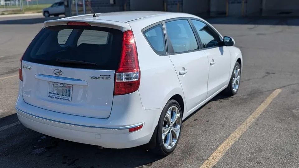 Hyundai Elantra 2012 photo 5