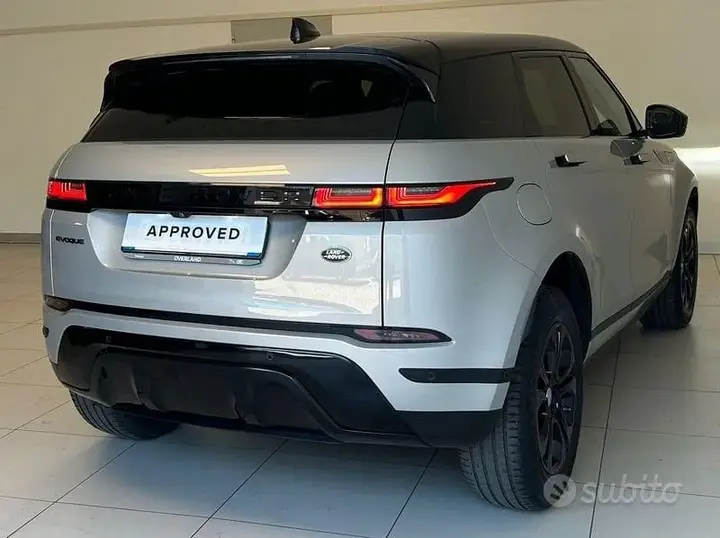 Land Rover Evoque 2021 photo 2