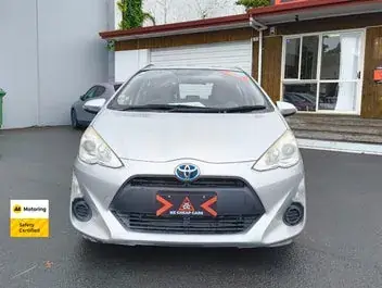 Toyota Aqua 2015 photo 3