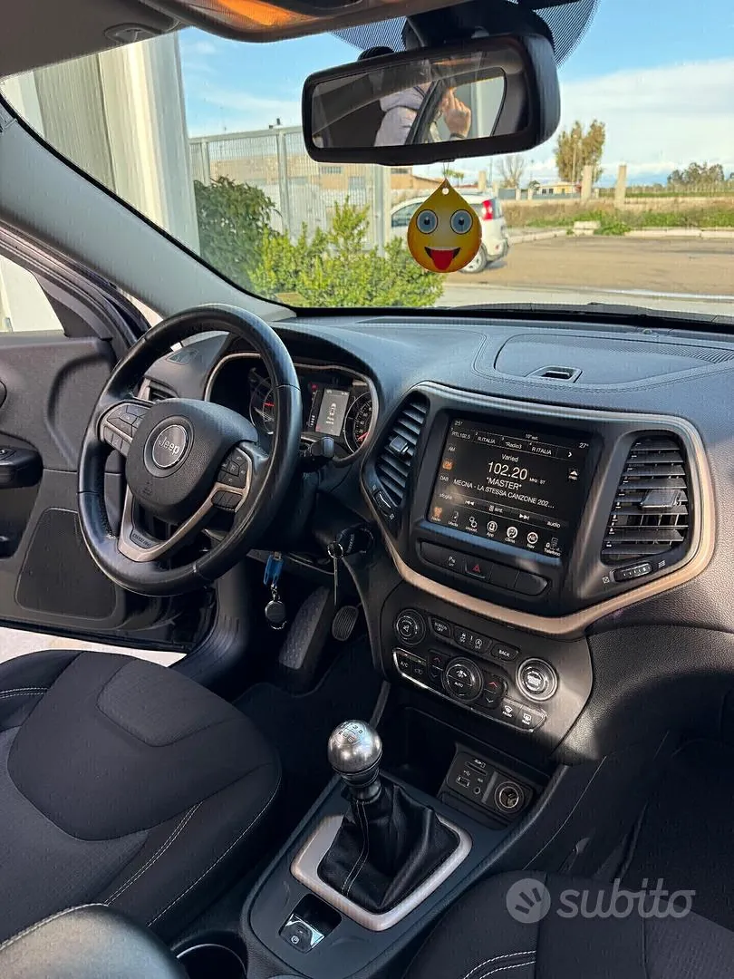 Jeep Cherokee 2015 photo 5