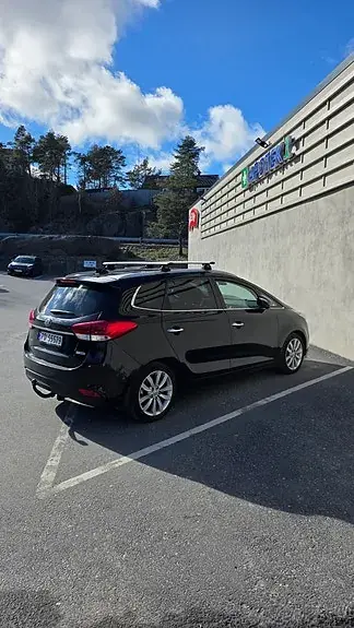Kia Carens 2016 photo 2