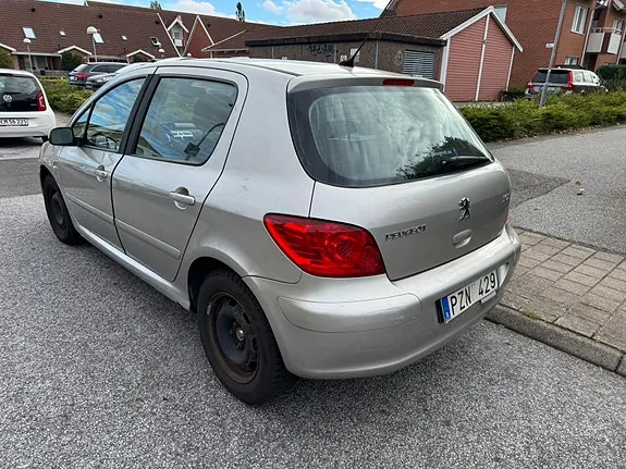 Peugeot 307 2008 photo 3