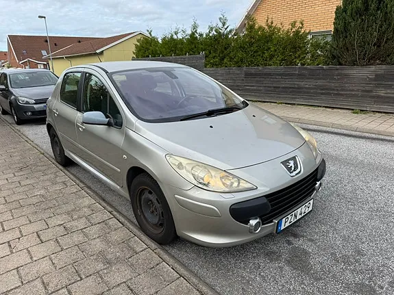 Peugeot 307 2008 photo 2