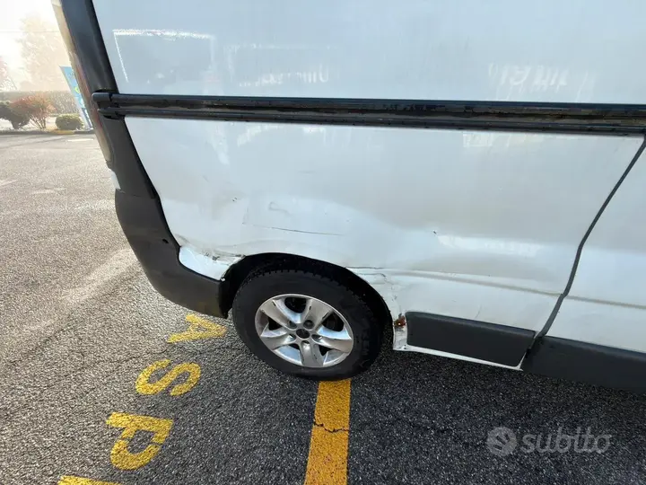 Opel Vivaro 2005 photo 4