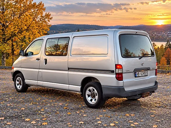 Toyota Hiace Combi 2004 photo 4