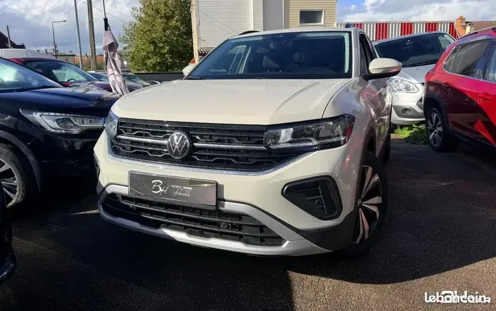 Volkswagen T-Cross 2025 photo 2