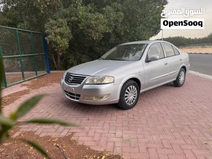 Nissan Sunny 2010 photo 2
