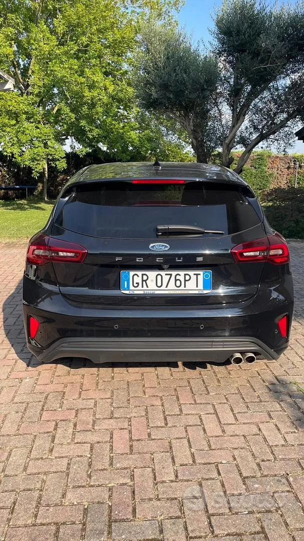 Ford Focus 2024 photo 3