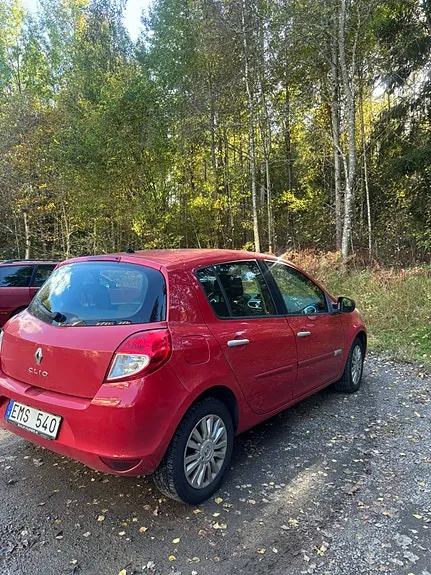Renault Clio 2011 photo 3