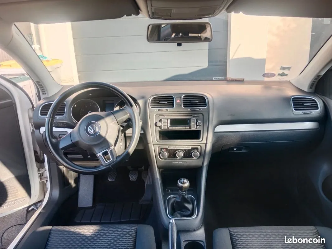 Volkswagen Golf 2012 photo 3