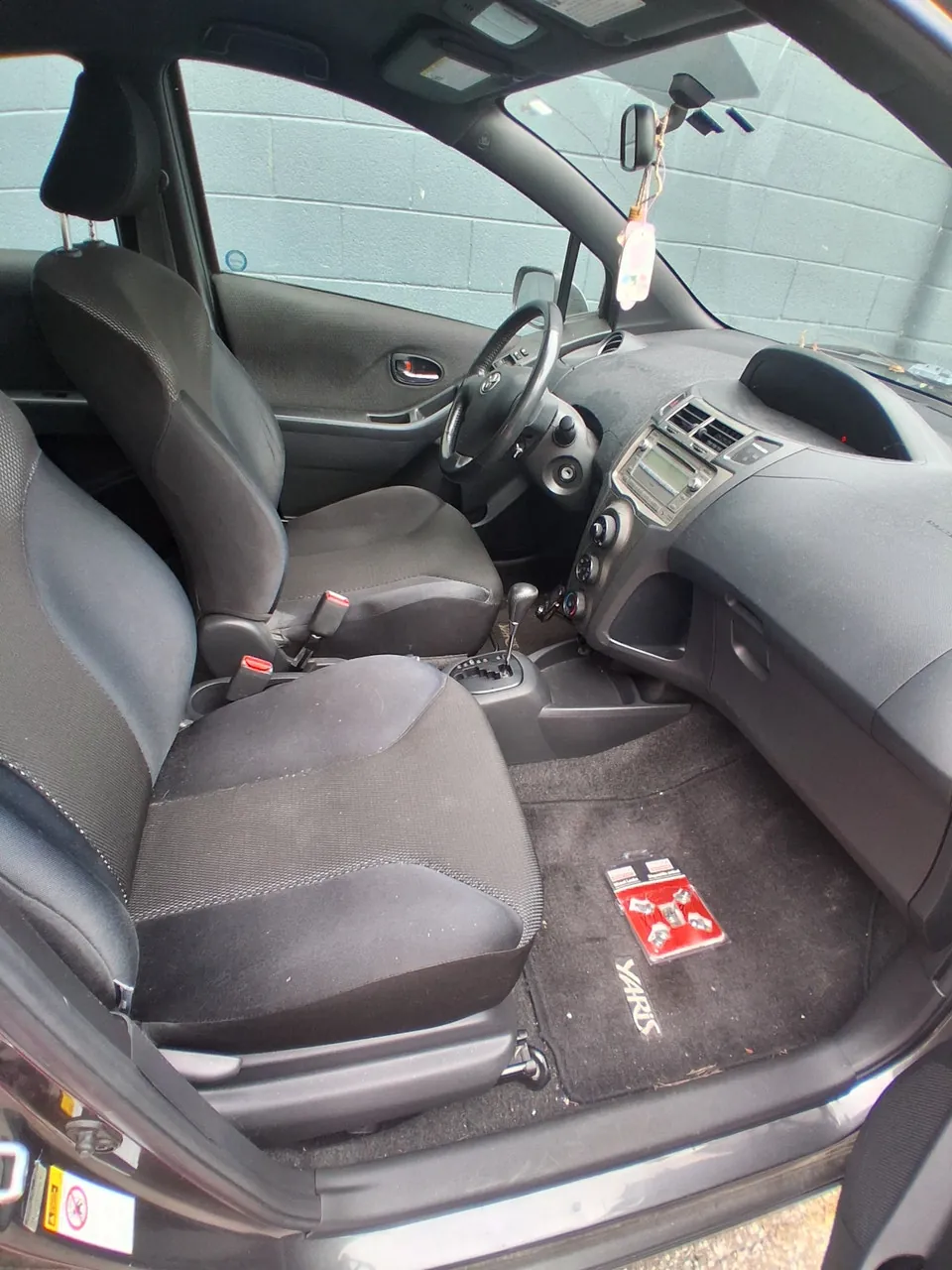 Toyota Yaris 2009 photo 3