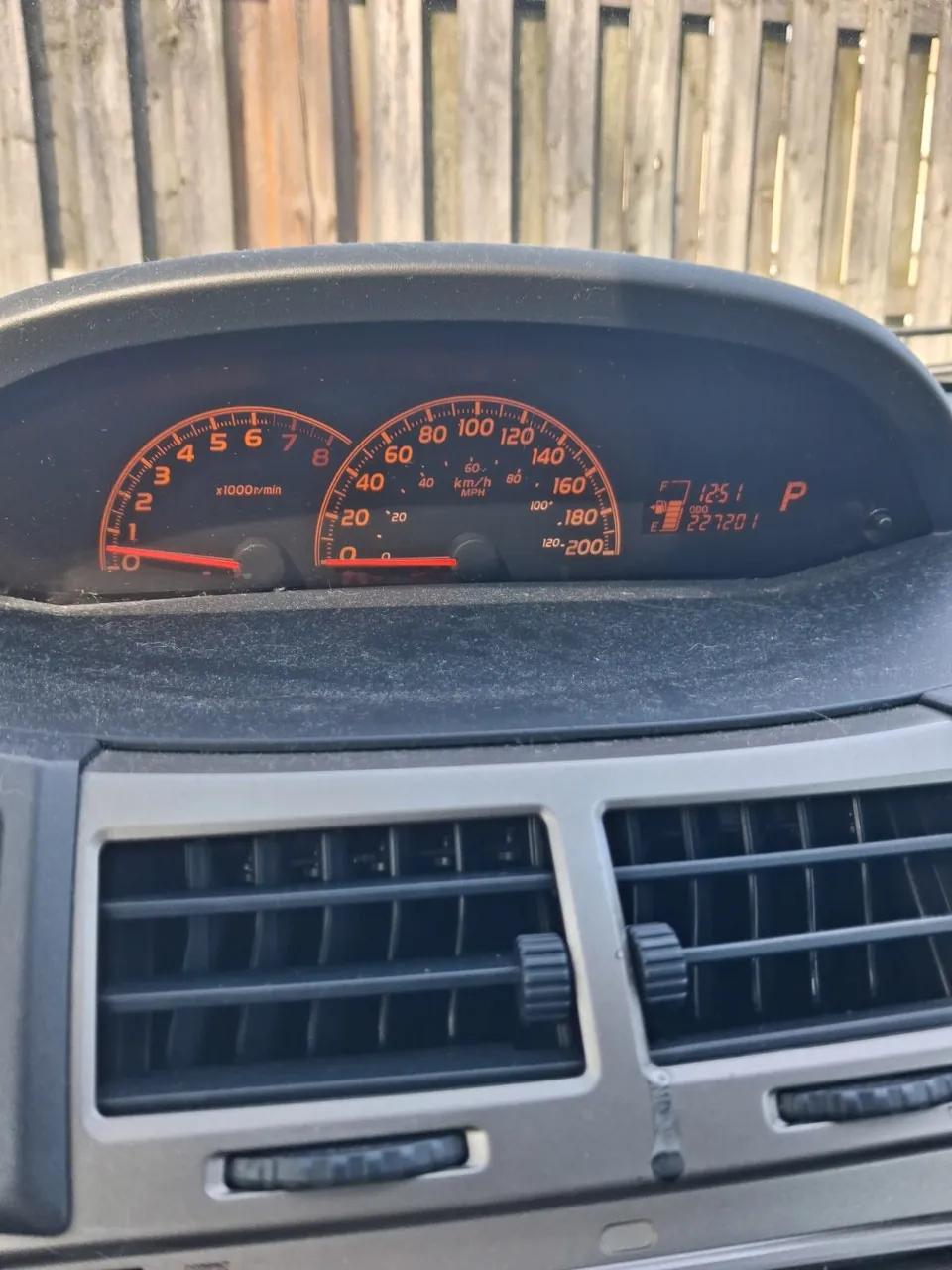 Toyota Yaris 2009 photo 2