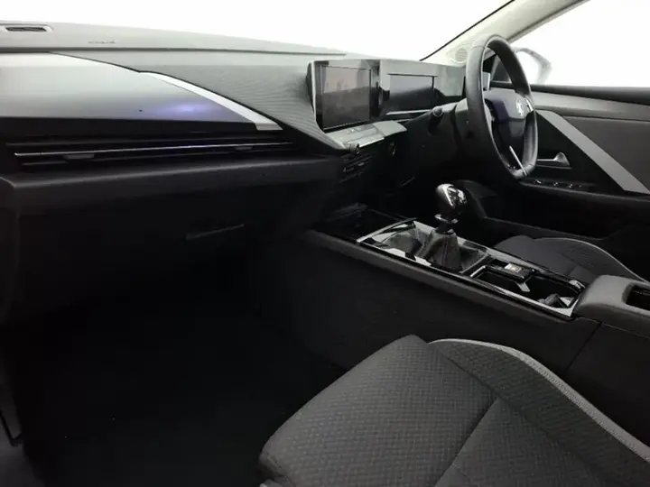 Vauxhall Astra 2023 photo 5