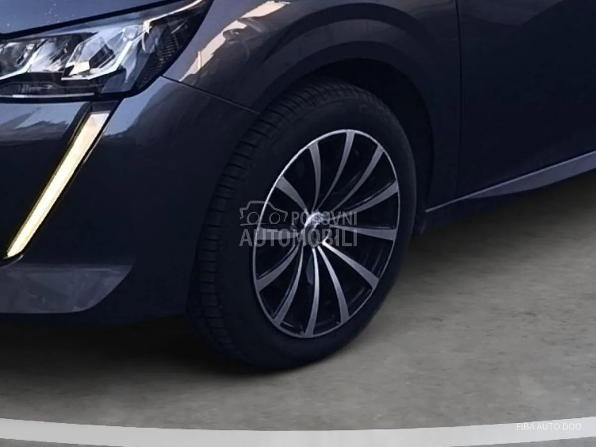 Peugeot 208 2020 photo 2