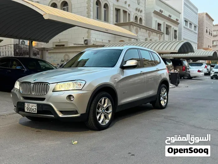 BMW X3 2014 photo 2