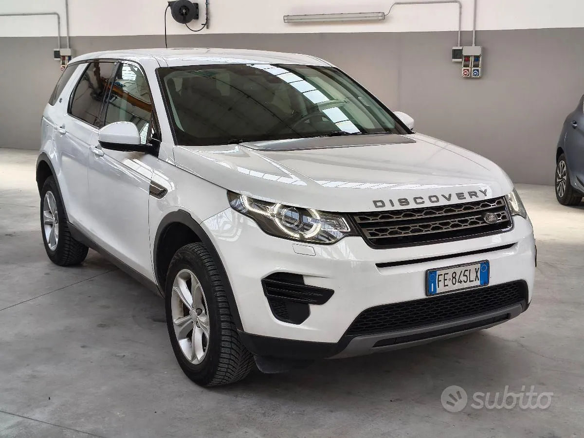 Land Rover Discovery Sport 2016 photo 4