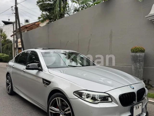 BMW 528I