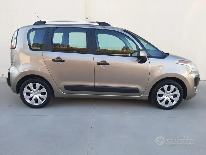 Citroen C3 Picasso 2009 photo 5