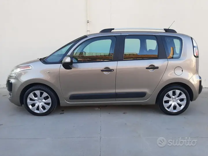 Citroen C3 Picasso 2009 photo 2