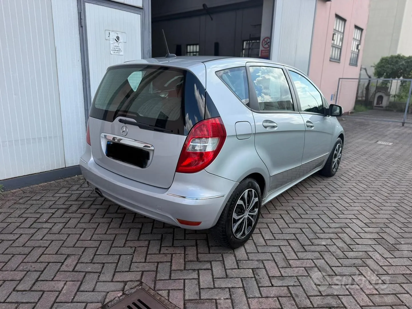 Mercedes-Benz A 160 Elegance 2010 photo 4