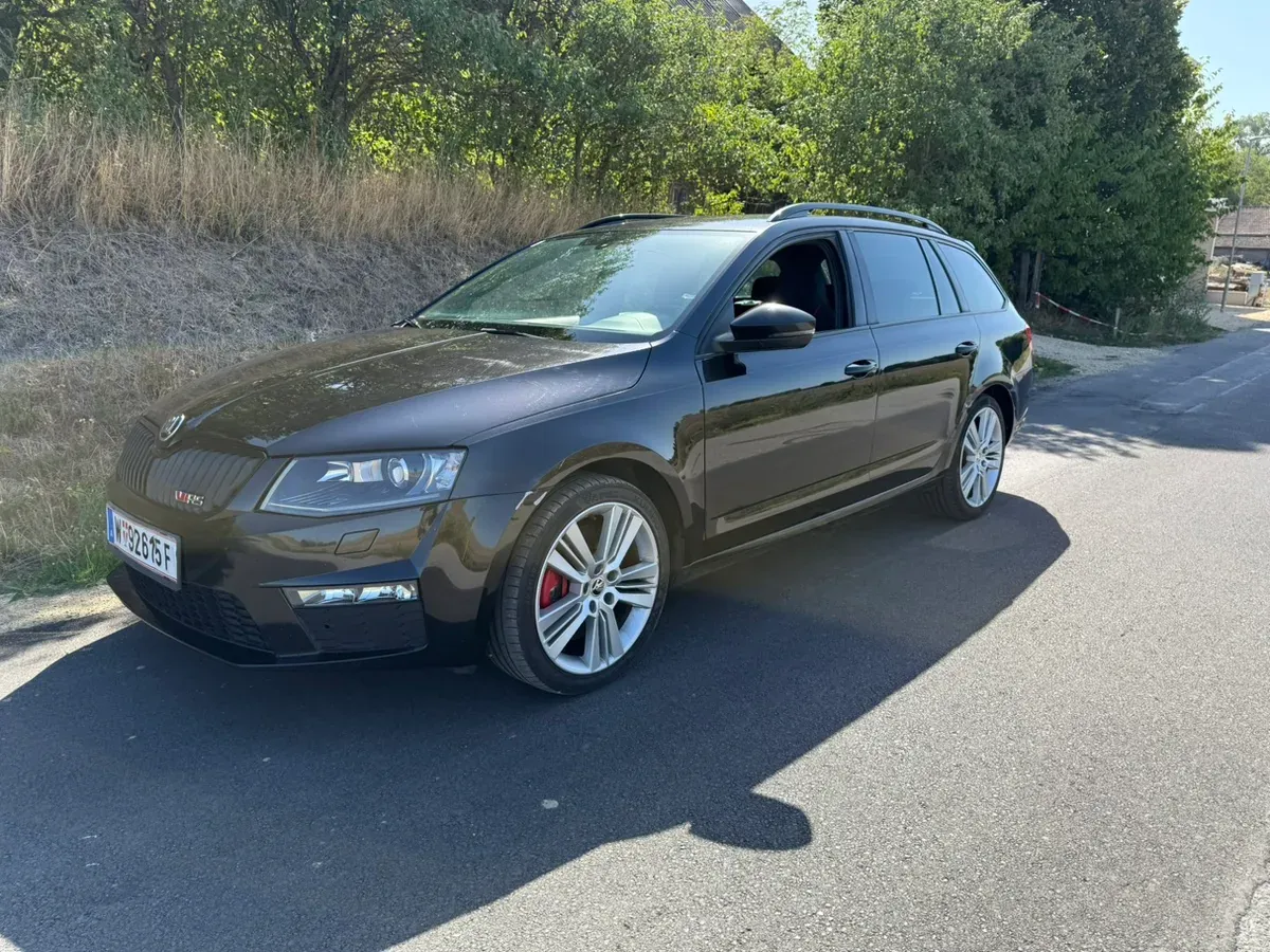 Skoda Octavia 2015 photo 2