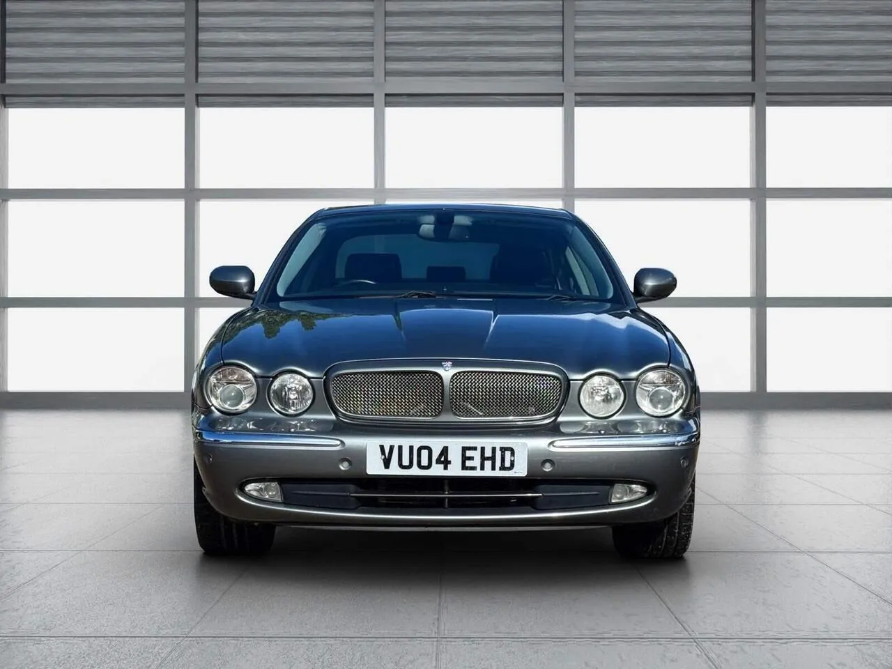 Jaguar Xjr 2004 photo 2