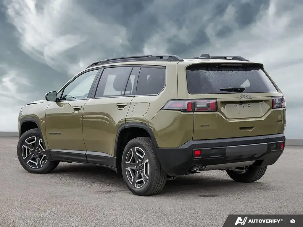 Jeep Cherokee 2026 photo 4