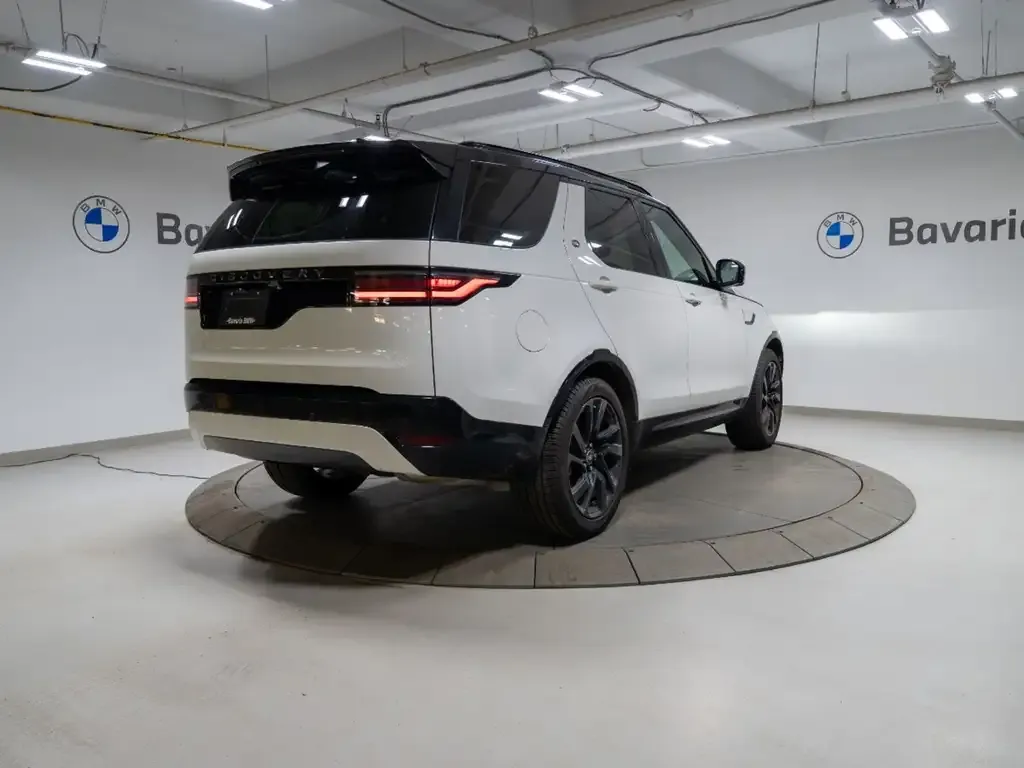 Land Rover Discovery 2024 photo 5