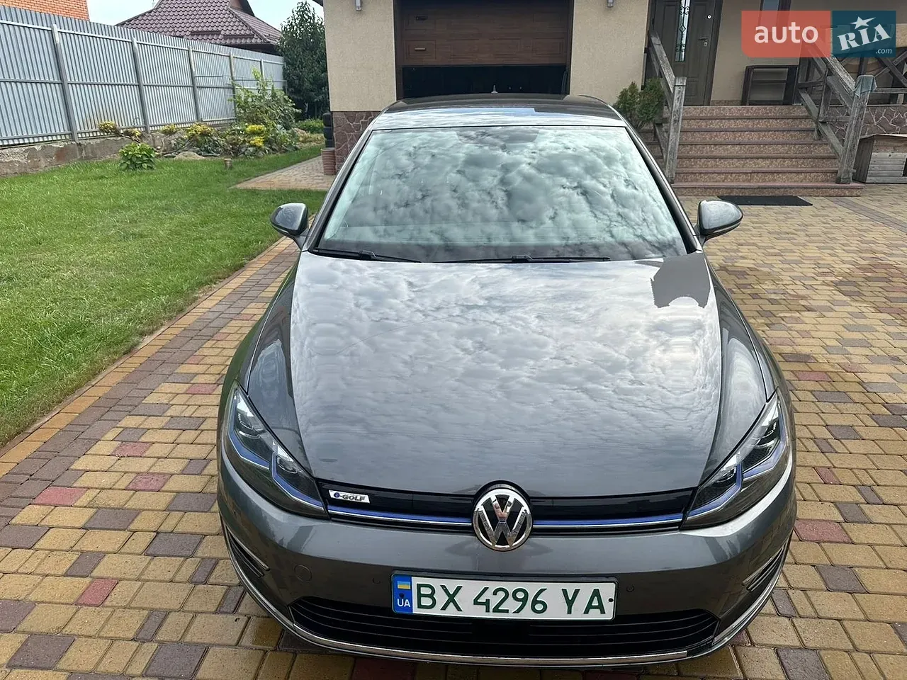 Volkswagen E-Golf 2019 photo 2