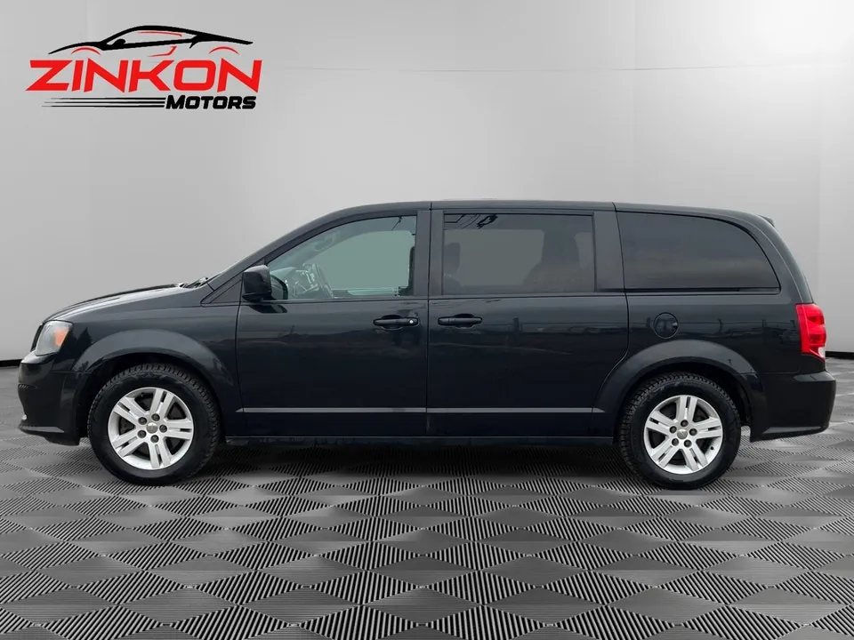 Dodge Grand Caravan 2018 photo 2