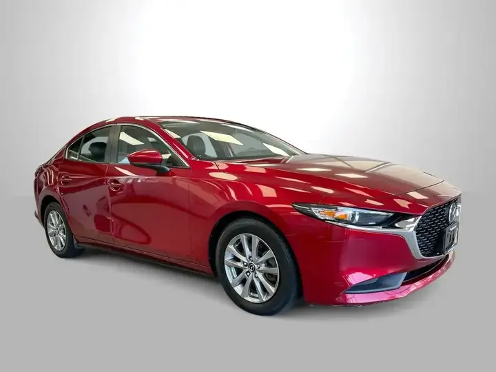 Mazda 3 2019 photo 2