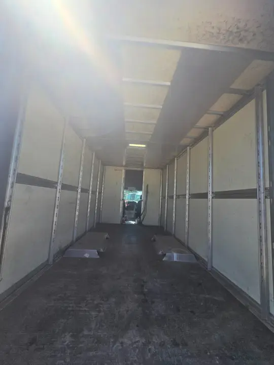 Mercedes-Benz Sprinter Van 2013 photo 5