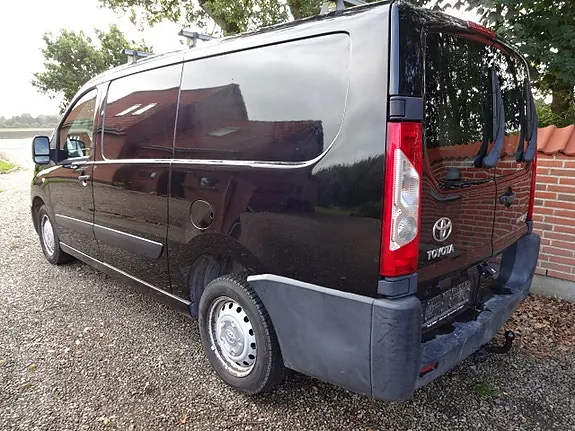 Toyota Proace 2015 photo 2