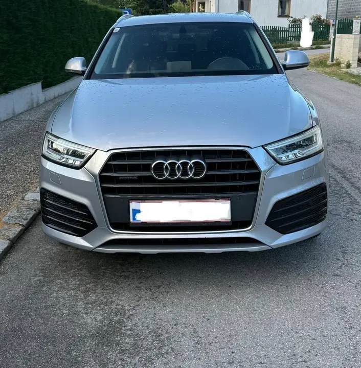 Audi Q3 2018 photo 2